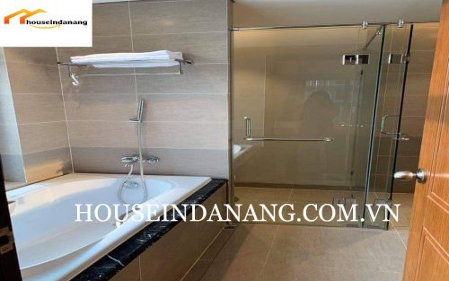 Danang rental apartment, Vietnam, bathroom