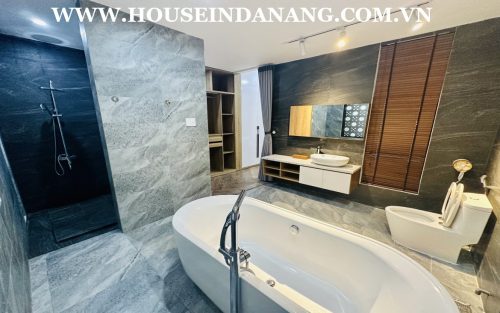 Da Nang modern house for rent in Vietnam, Hai Chau district 8, in the modern style