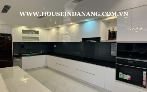 Da Nang beachside house for rent in Vietnam, Ngu Hanh Son district 3, near the beach