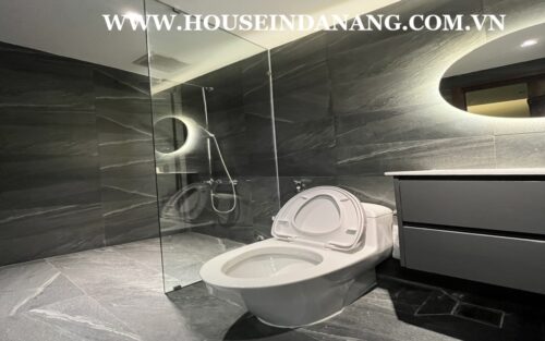 Danang mountain view house for rent in Son Tra district, Vietnam, in the beachside