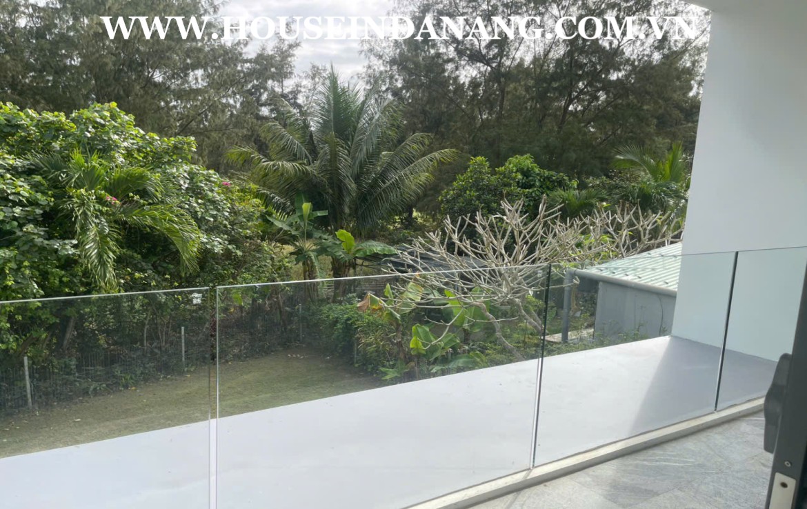 Luxury villa rental Da Nang in The Dunes Golf Residence, Vietnam, Ngu Hanh Son district, walking to the golf course
