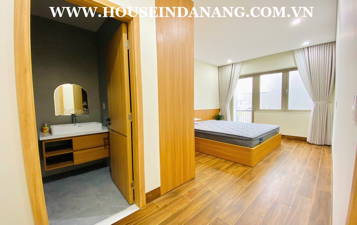 The beachside house rental Danang in Vietnam, Ngu Hanh Son district 5, near the beach bay