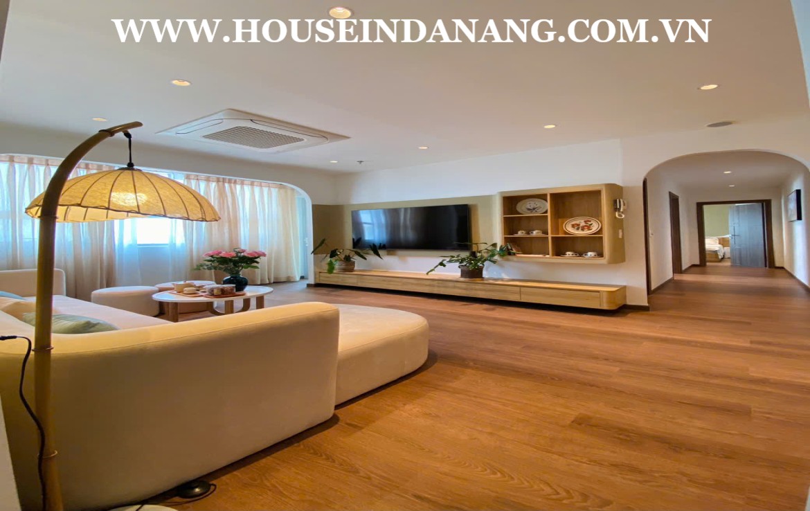 Beachview apartment in Danang on Blooming Tower, Western style 2