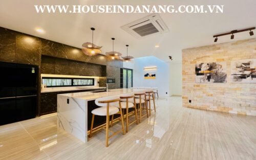 Danang luxury villas rental near Son Tra Peninsula, in Vietnam, walking to the beach