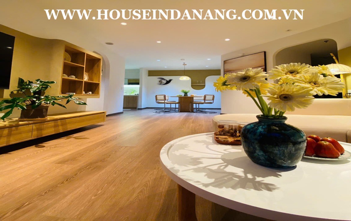 Beachview apartment in Danang on Blooming Tower, Western style