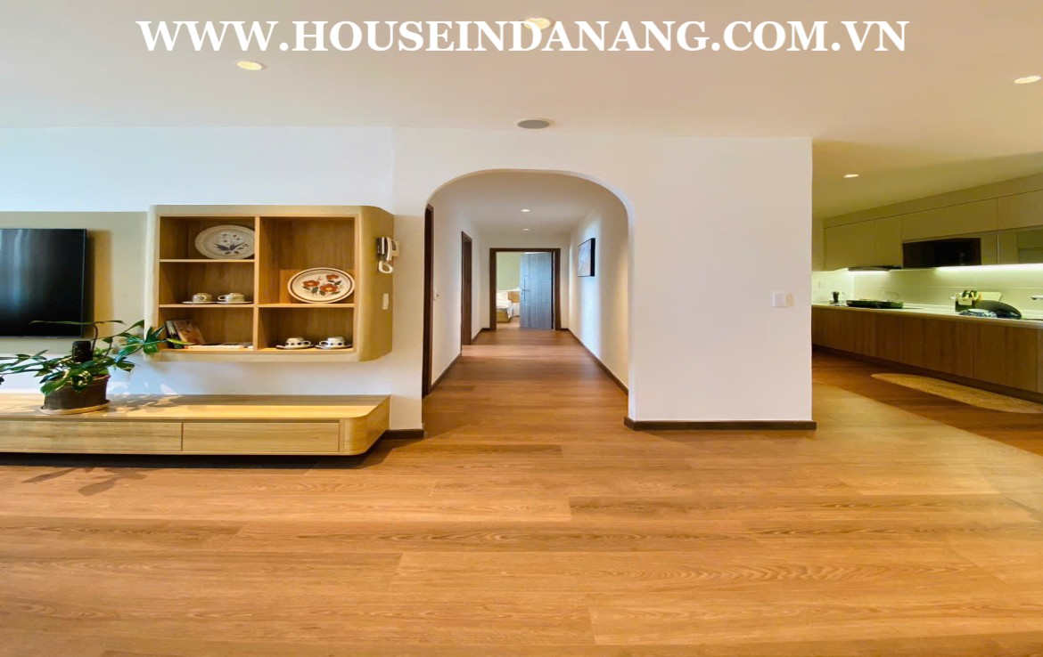 Beachview apartment in Danang on Blooming Tower, Western style, high- end furnitue