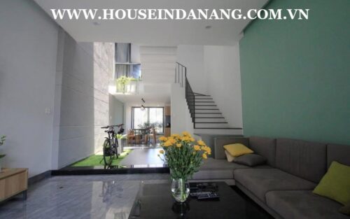 Houses for rent Da Nang in Vietnam, Ngu Hanh Son district, walking to the beach 2