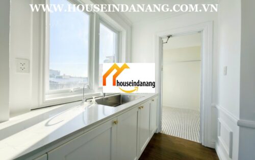 Danang penthouse apartment rental in Vietnam, four bedrooms, Western style 3