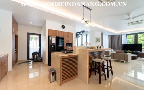 Ocean villas rental Danang, Vietnam, in Ocean villa resort, walking to the beach