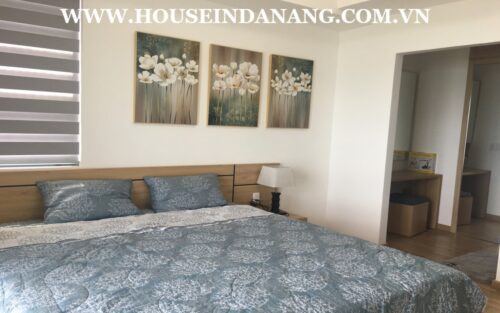 Blooming apartment rental Danang, Vietnam, Han riverview, walking to the riverside 1