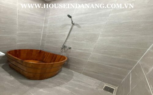 Rental houses in Danang, Vietnam, Lien Chieu district, ưalking to the beach beach