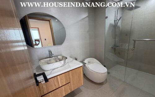 Danang Panoma apartment rental, near Han river, in Vietnam, walking to the ebach bay
