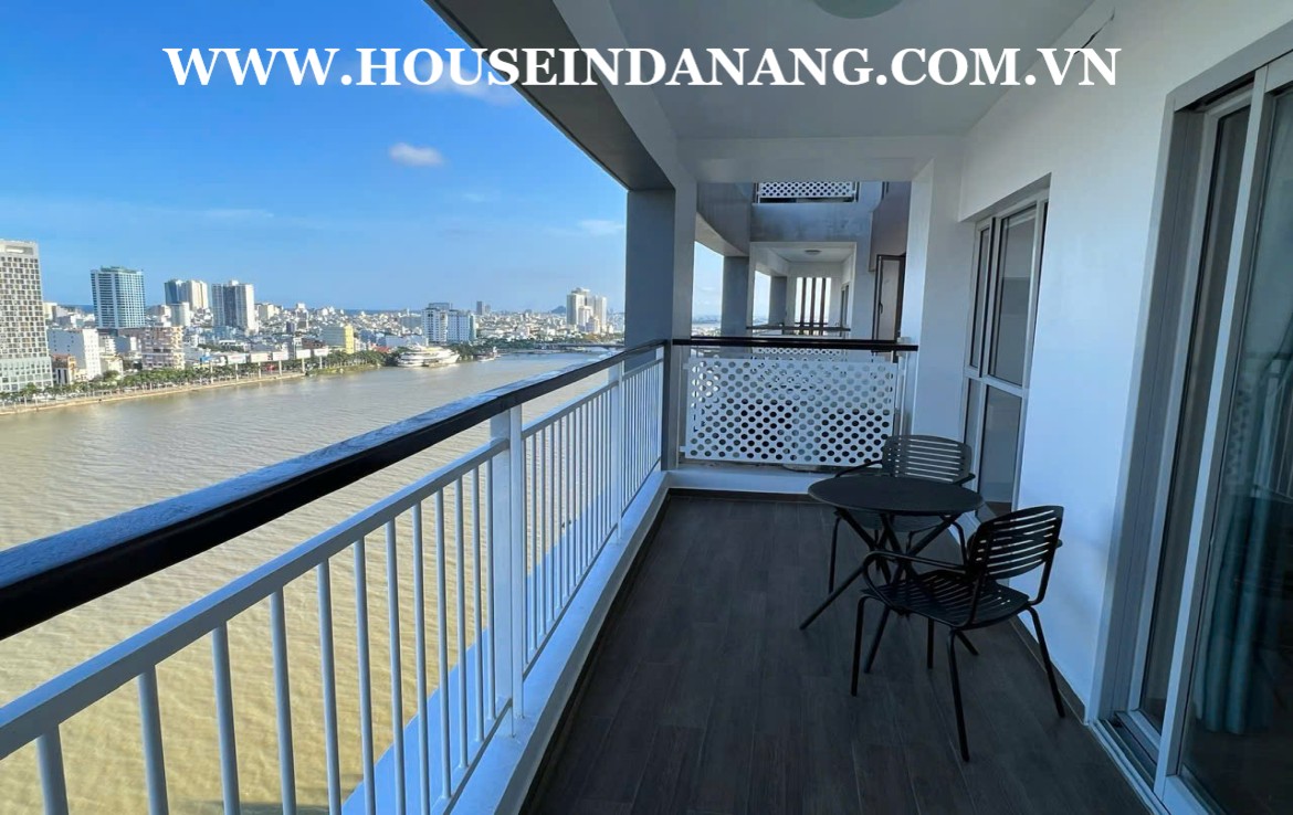 Indochina apartment rental Danang, in Vietnam, walking to the river, modern style