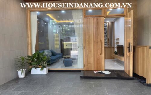 Beachside houses rental Danang, in Vietnam, Son Tra area, near Pham Van Dong beach