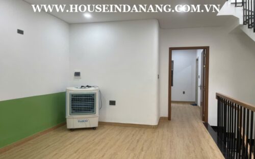 Beachside houses rental Danang, in Vietnam, Son Tra area, in the beachside 4