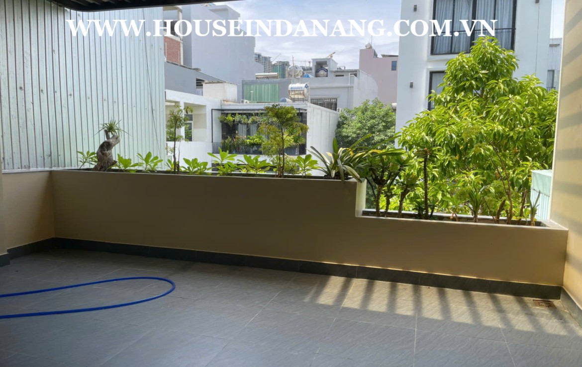 Beachside houses rental Danang, in Vietnam, Son Tra area, near Pham Van Dong beach 1