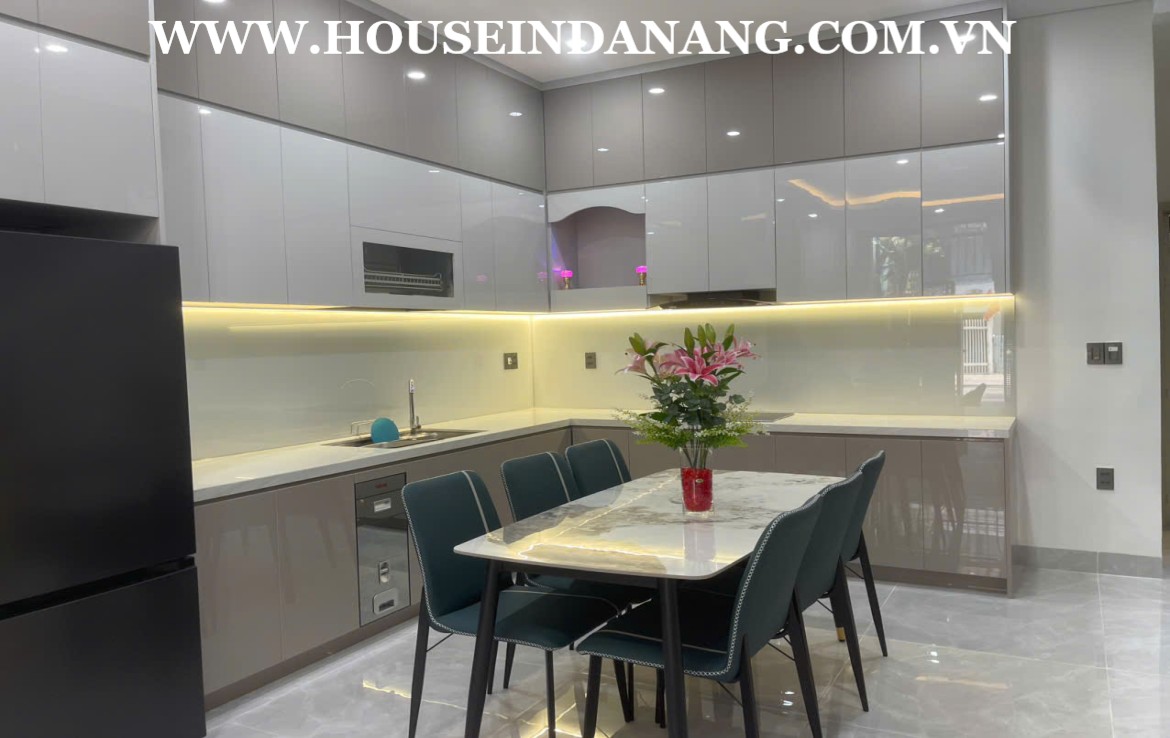 Beachside houses rental Danang, in Vietnam, Son Tra area, in the beachside