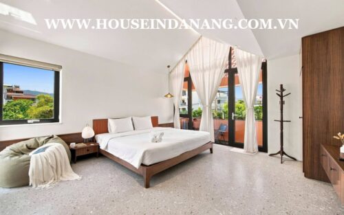 Luxury villa in Danang for rent near Thuan Phuoc bridge, in Vietnam, Western style 1