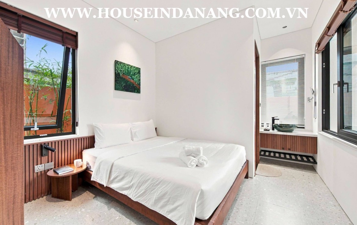 Luxury villa in Danang for rent near Thuan Phuoc bridge, in Vietnam, in the beachside, Western style