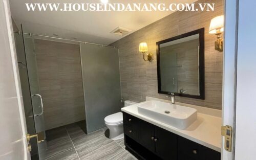 Hilton apartment rental Danang in the city center, in Bach Dang Complex 1, modern style, riverview