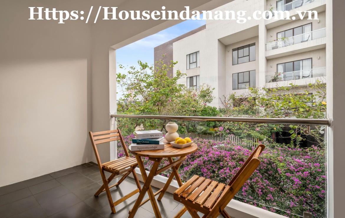 Luxurious villa for rent Danang near My Khe beach bay, in Vietnam, walking to the beach 10