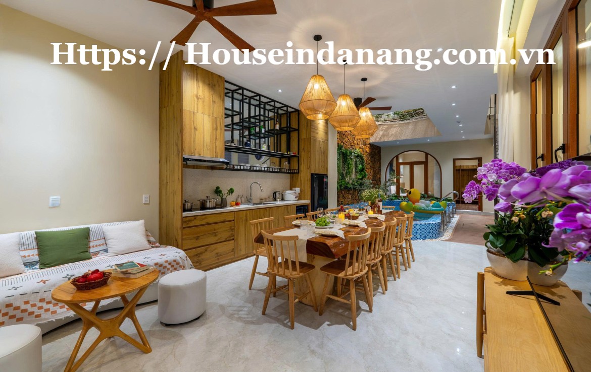 Luxurious house for rent Danang, near My Khe beach, in Vietnam, in the beachside 1