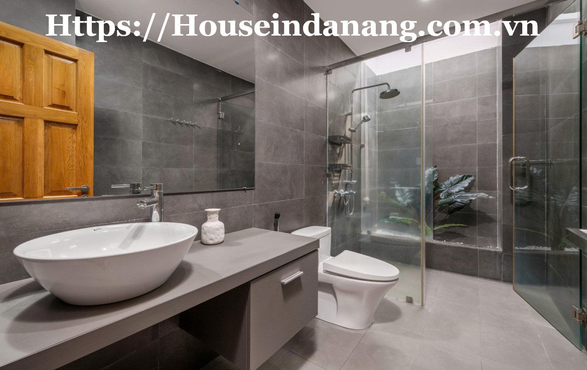 Luxurious villa for rent Danang near My Khe beach bay, in Vietnam, modern design3
