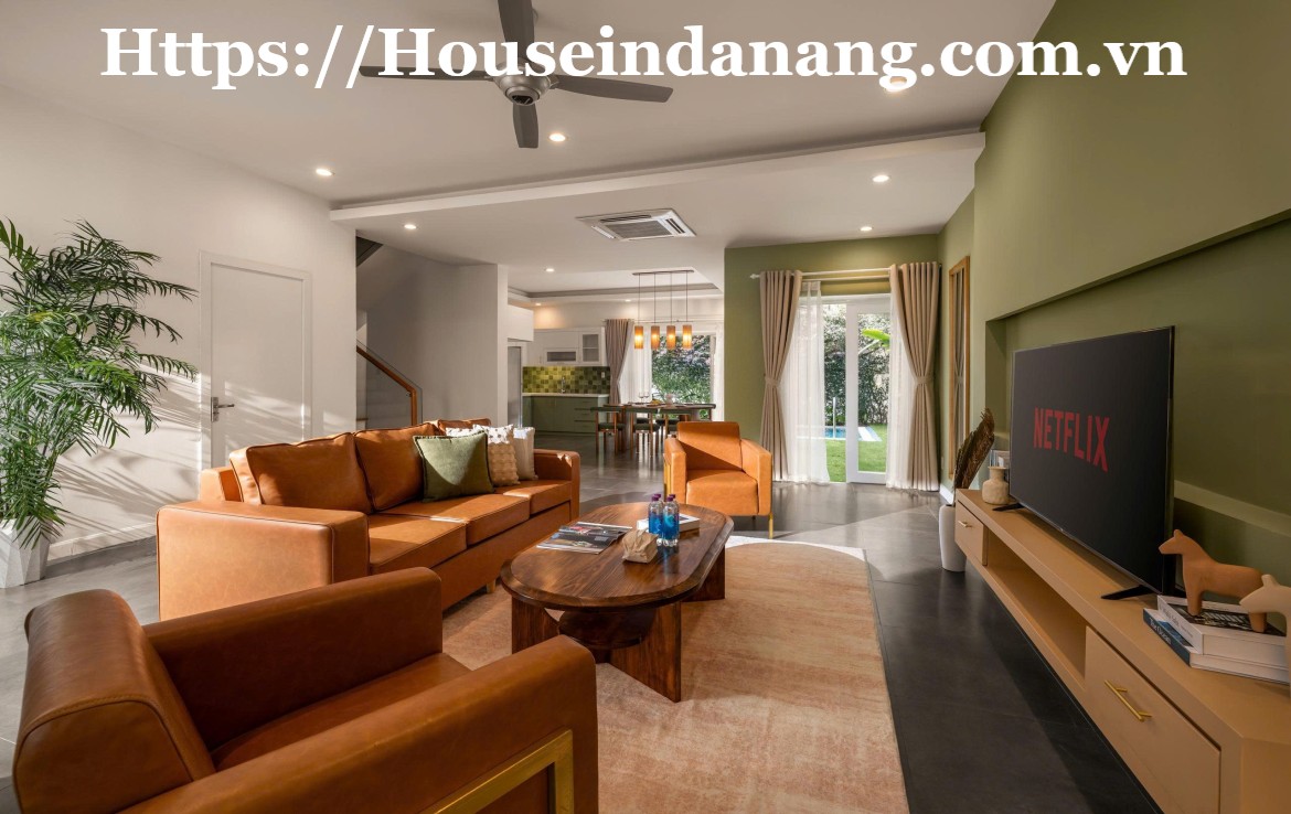 Luxurious villa for rent Danang near My Khe beach bay, in Vietnam, walking to the beach