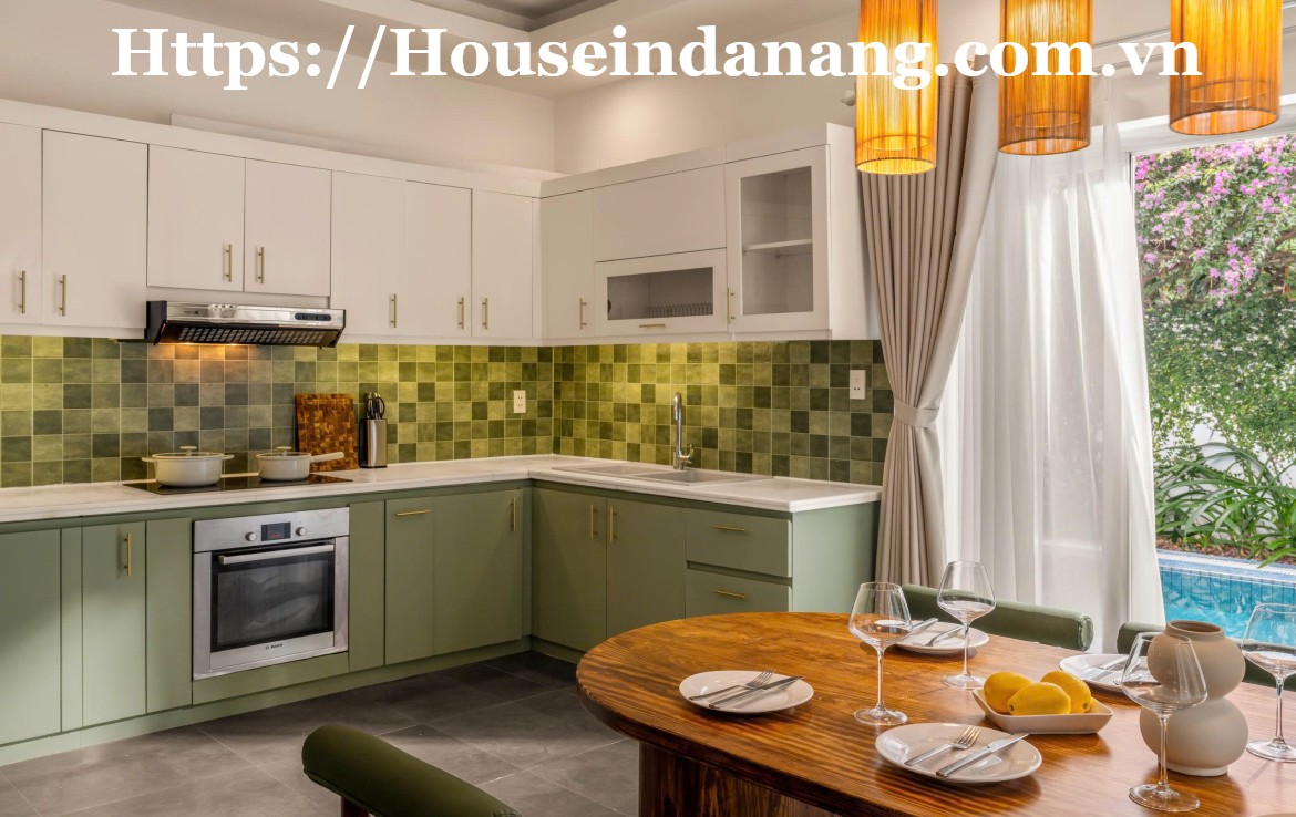 Luxurious villa for rent Danang near My Khe beach bay, in Vietnam, walking to the beach 8