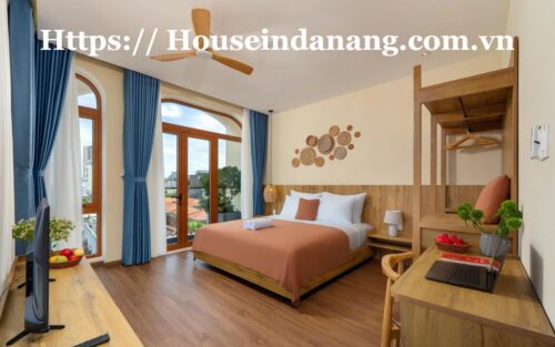 Luxurious house for rent Danang, near My Khe beach, in Vietnam, walking to the beach