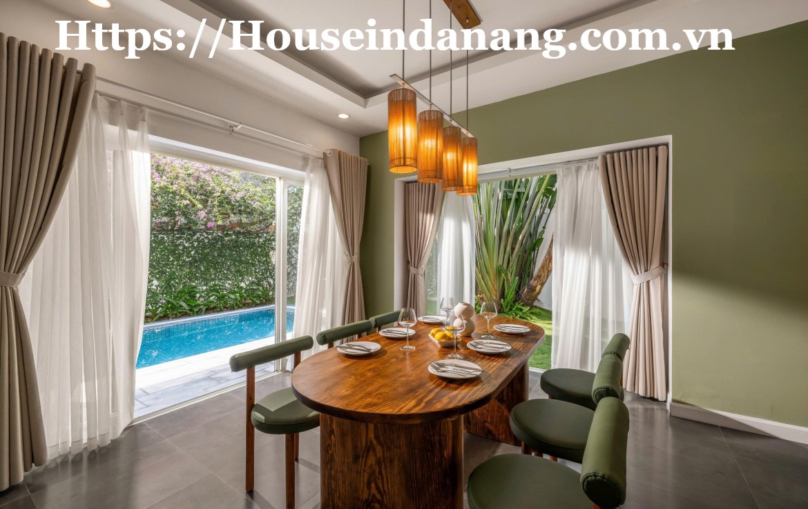 Luxurious villa for rent Danang near My Khe beach bay, in Vietnam, walking to the beach 6