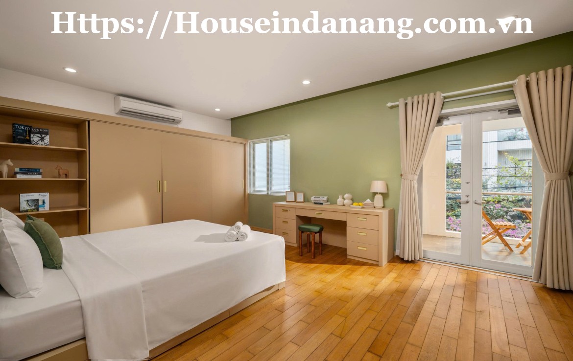 Luxurious villa for rent Danang near My Khe beach bay, in Vietnam, modern style, near the beach