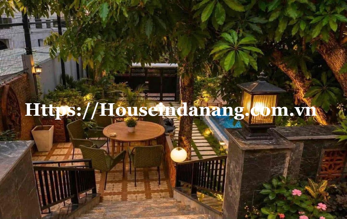 Luxury villas for rent Danang near My Khe beach, in Vietnam, in the beachside