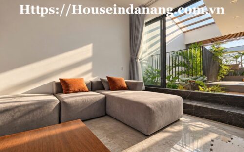 Luxurious house for rent Danang, in Vietnam, Ngu Hanh Son ward, in the beachside 3